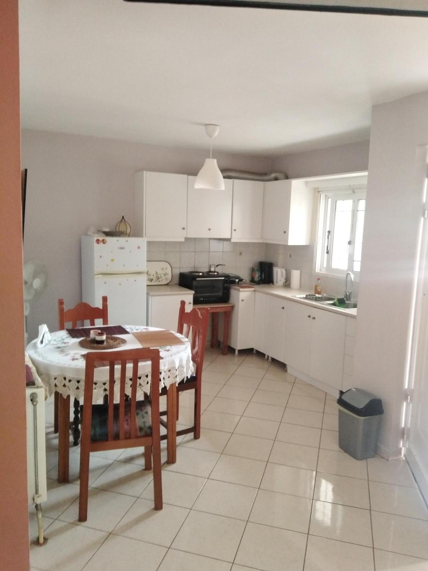 Stavros Apartments Ártemida Kültér fotó