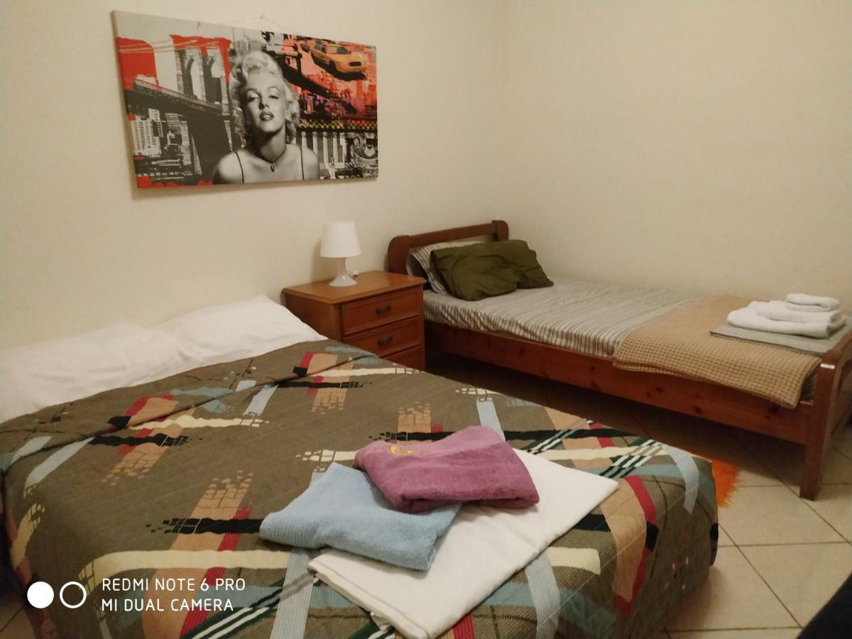 Stavros Apartments Ártemida Kültér fotó